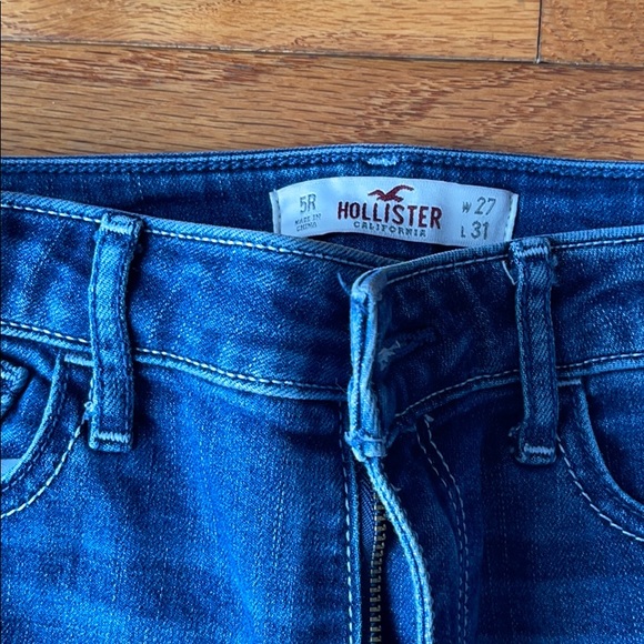 Hollister high waisted jeans 👖 - Picture 3 of 4